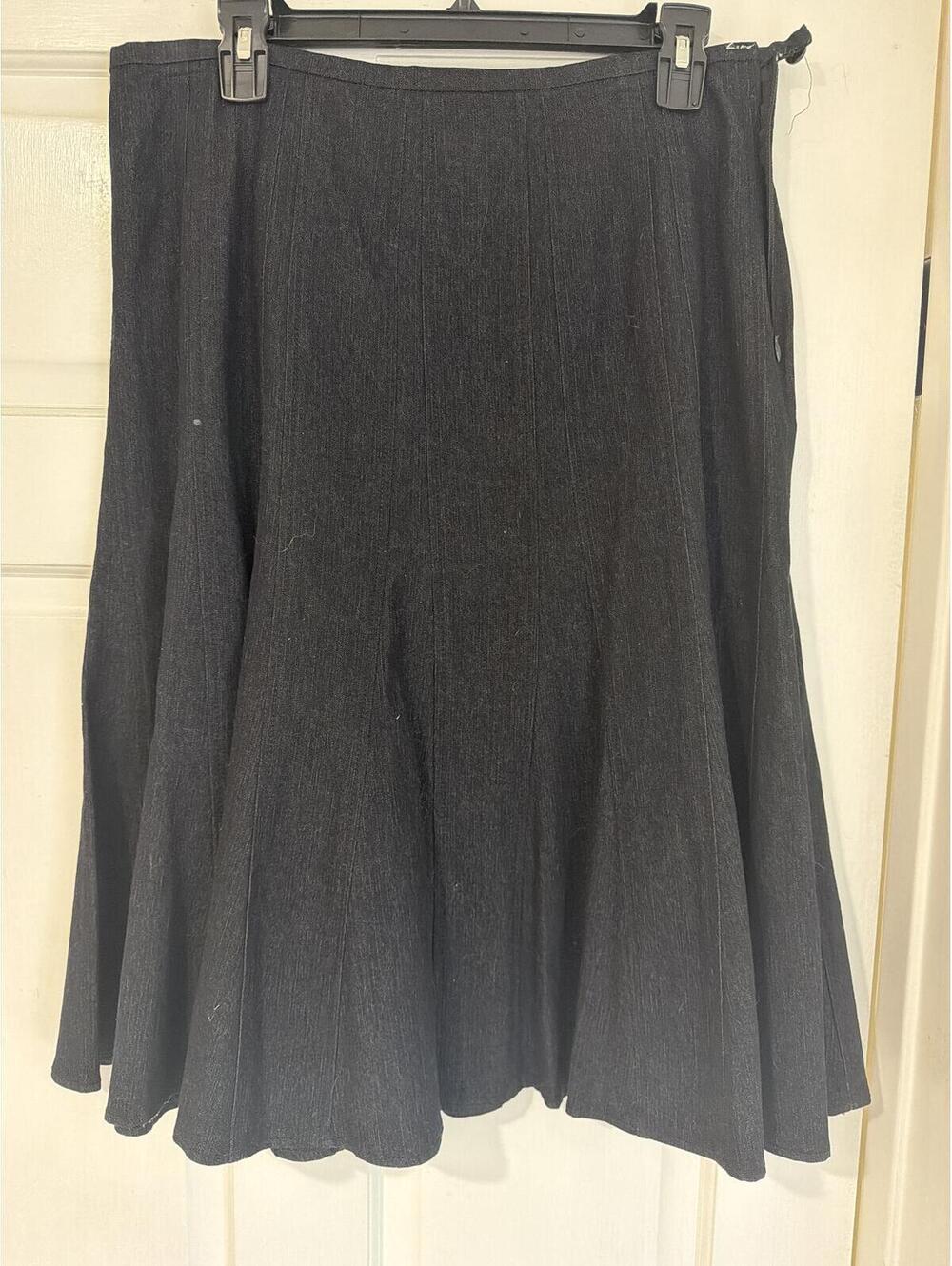 Larry Levine Stretch Black A-Line Skirt Size 10 NWOT
